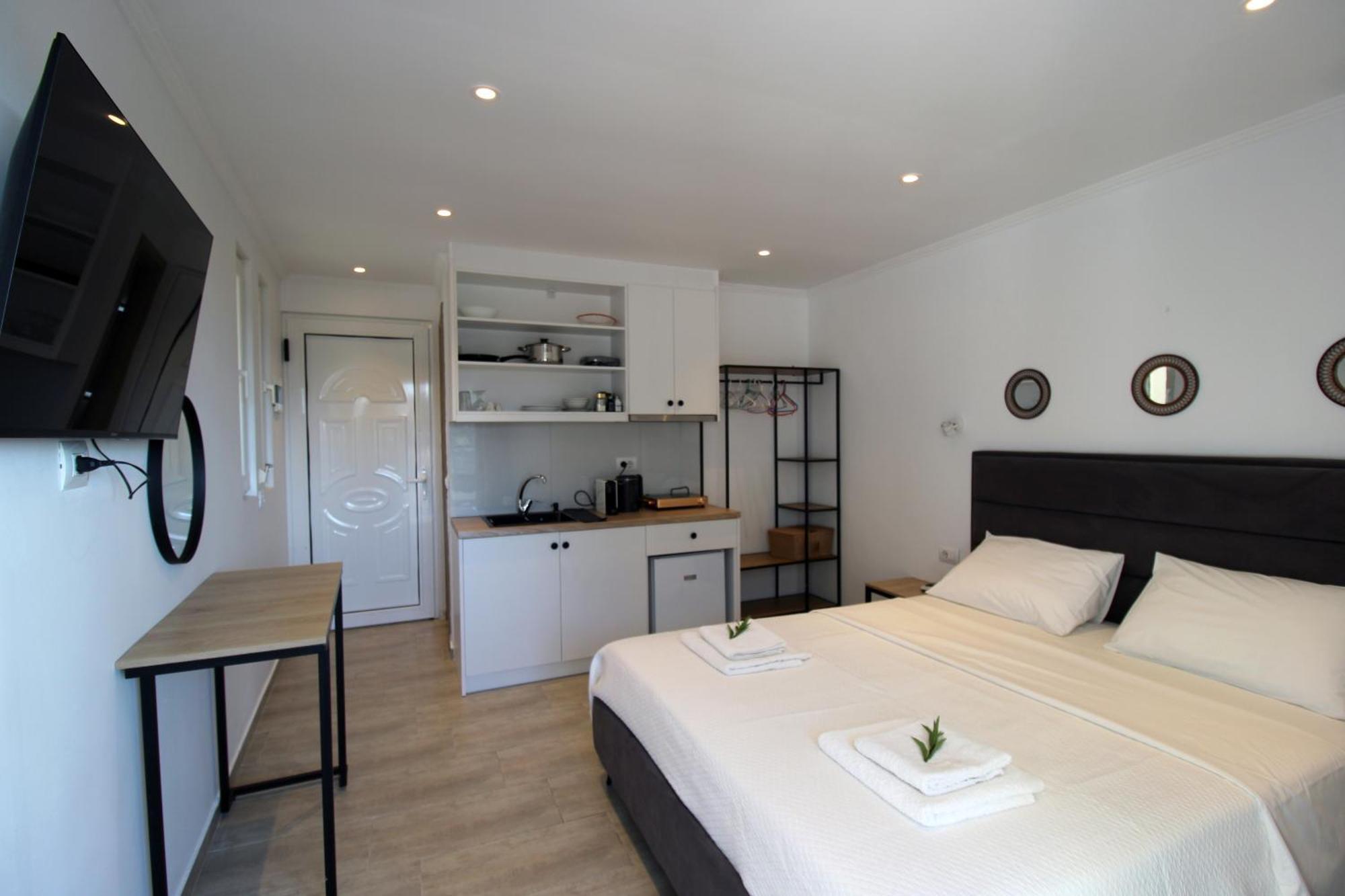 Melina'S Seaside Retreat Apart otel Ksamil Dış mekan fotoğraf
